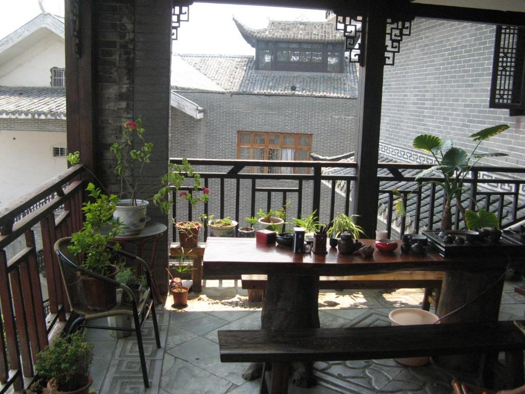 Bajie Youth Hostel Zhangjiajie Exterior photo
