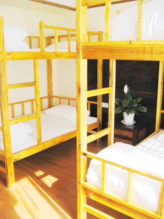 Bajie Youth Hostel Zhangjiajie Room photo